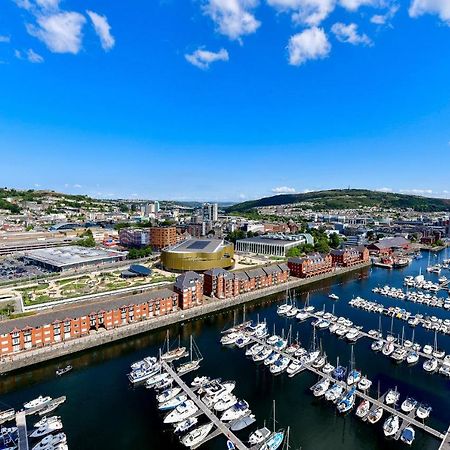 Just Stay Wales - Meridian Tower Marina & City View - 2 Bed Apartment 斯旺西 外观 照片